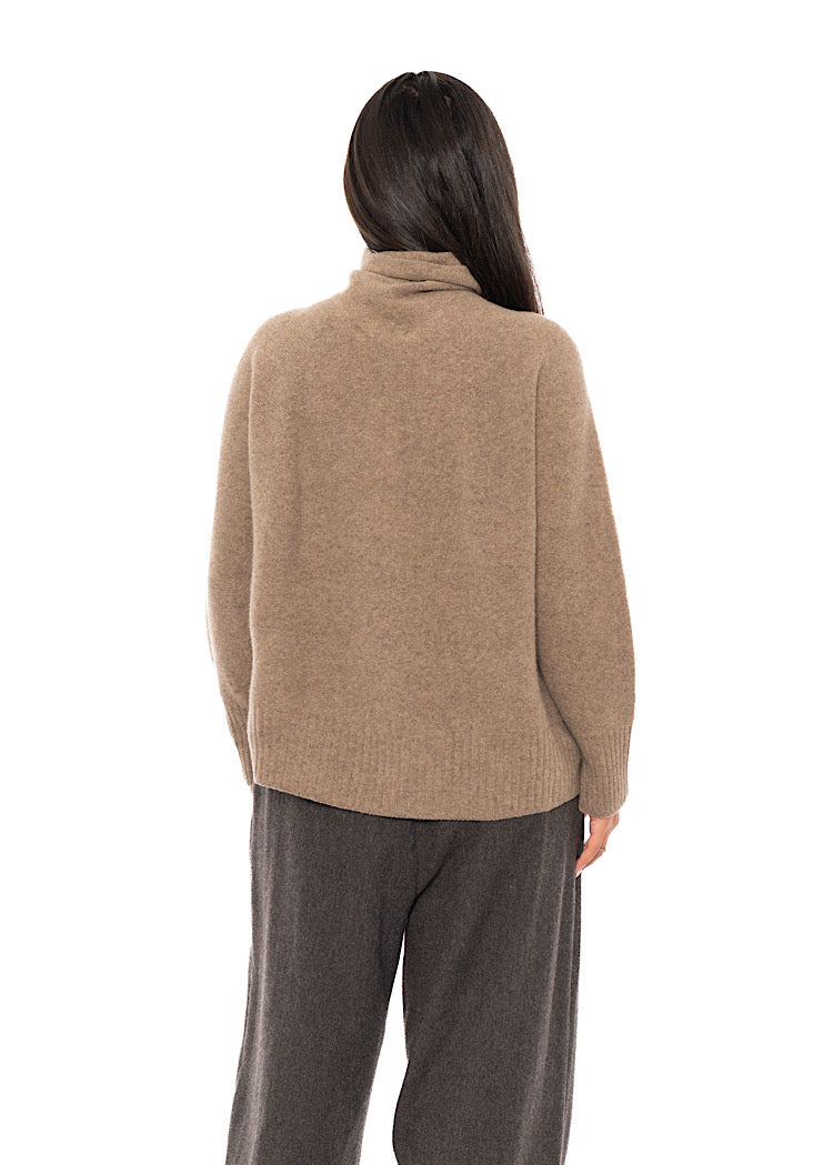 RELAXED FINE WOOL TURTLENECK PULLOVER