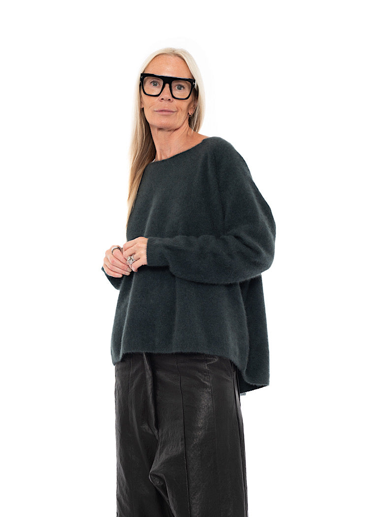 SIGNATURE RACCOON HAIR KNIT
