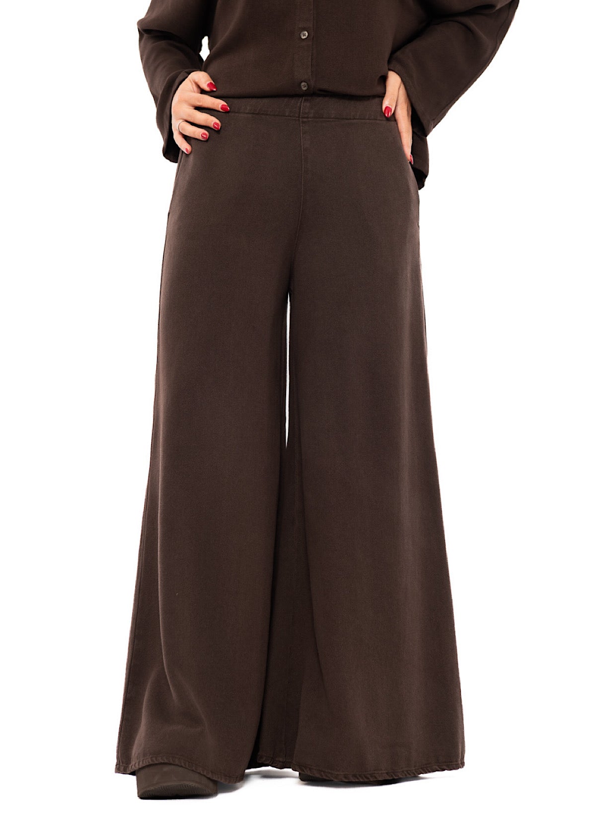 HIGH-WAISTED WIDE LEG TROUSER
