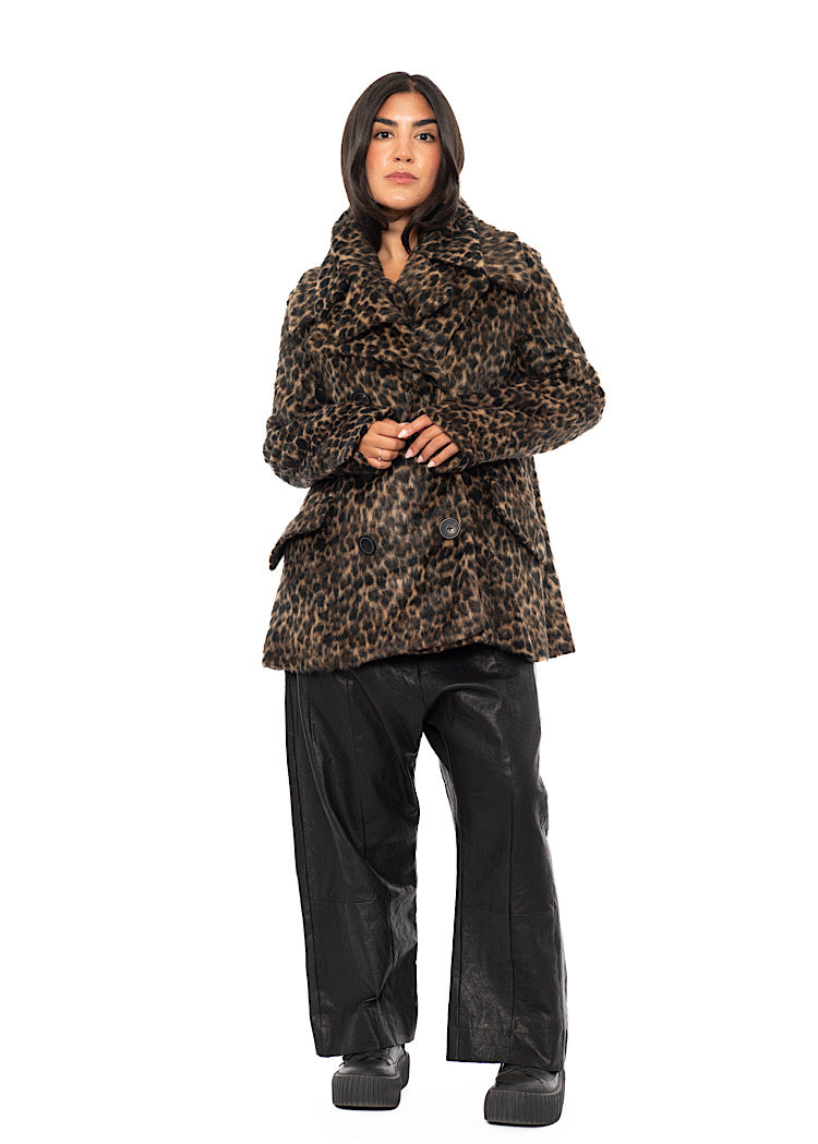 LEOPARD FAUX FUR COAT