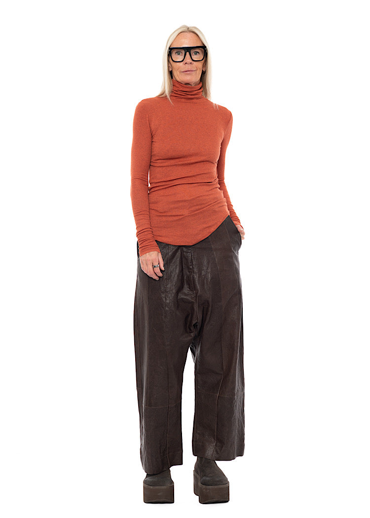 HIGH NECK LONG SLEEVE T-SHIRT