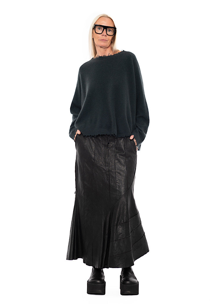 DISTRESSED MERINO RACCOON PULLOVER