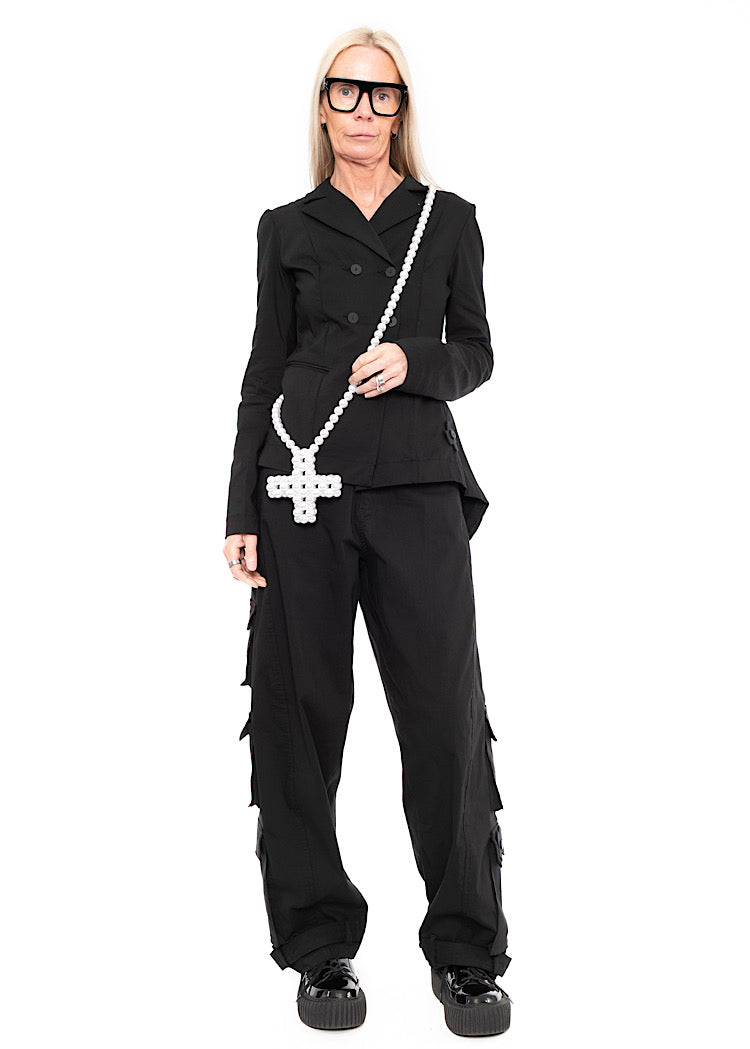 PLU CROSS-BODY NECKLACE