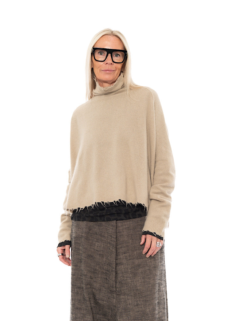 SIGNATURE MERINO RACCOON KNIT
