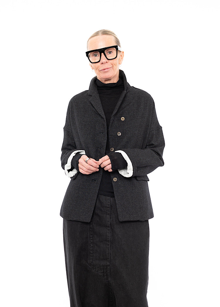 PRE-LOVED ALBUM DI FAMIGLIA JACKET