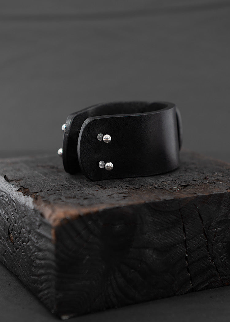 SKIN MACHINE THRU SKIN 2 CUFF