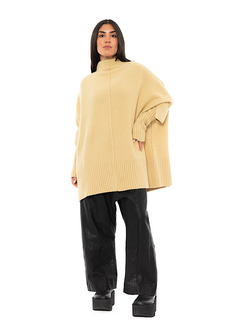 OVERSIZED KNITTED TUNIC