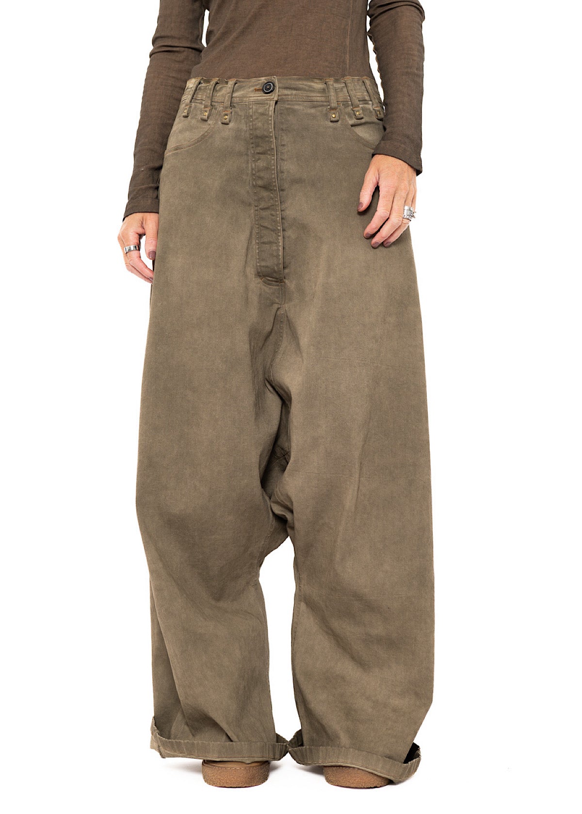 GARMENT-DYED OVERSIZED DENIM TROUSER