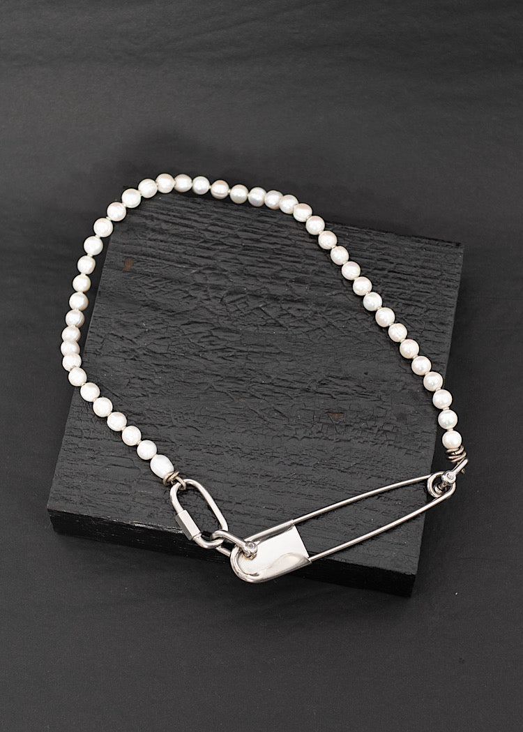 MYA LAMBRECHT NECKLACE