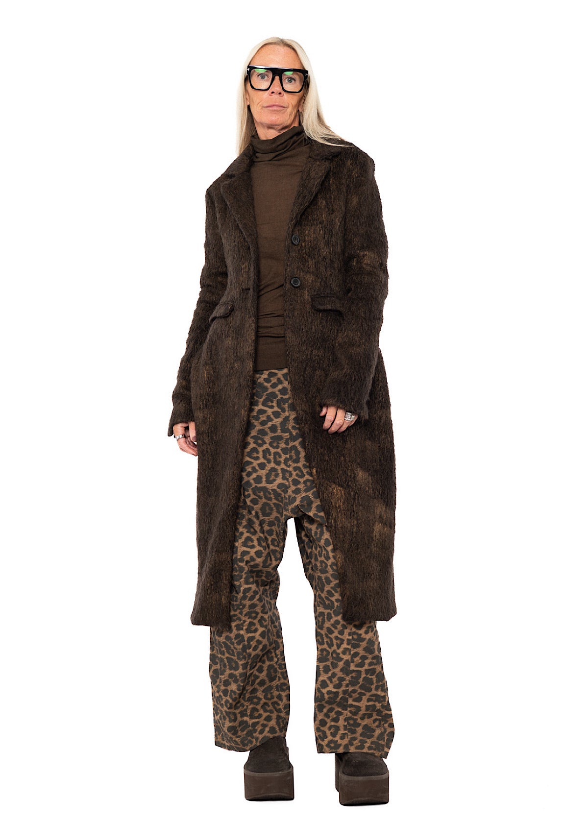 SCULPTED LONG-HAIR WOOL COAT