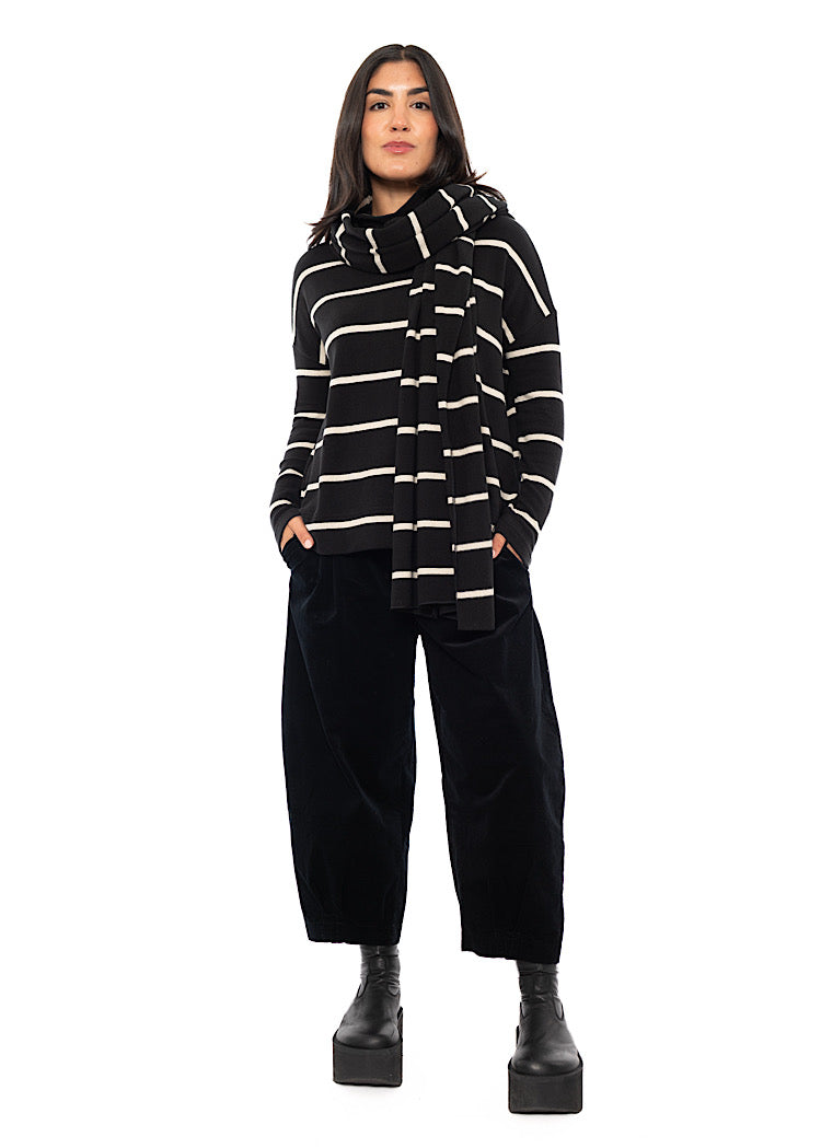 SIGNATURE STRIPED SEGOVIA SCARF