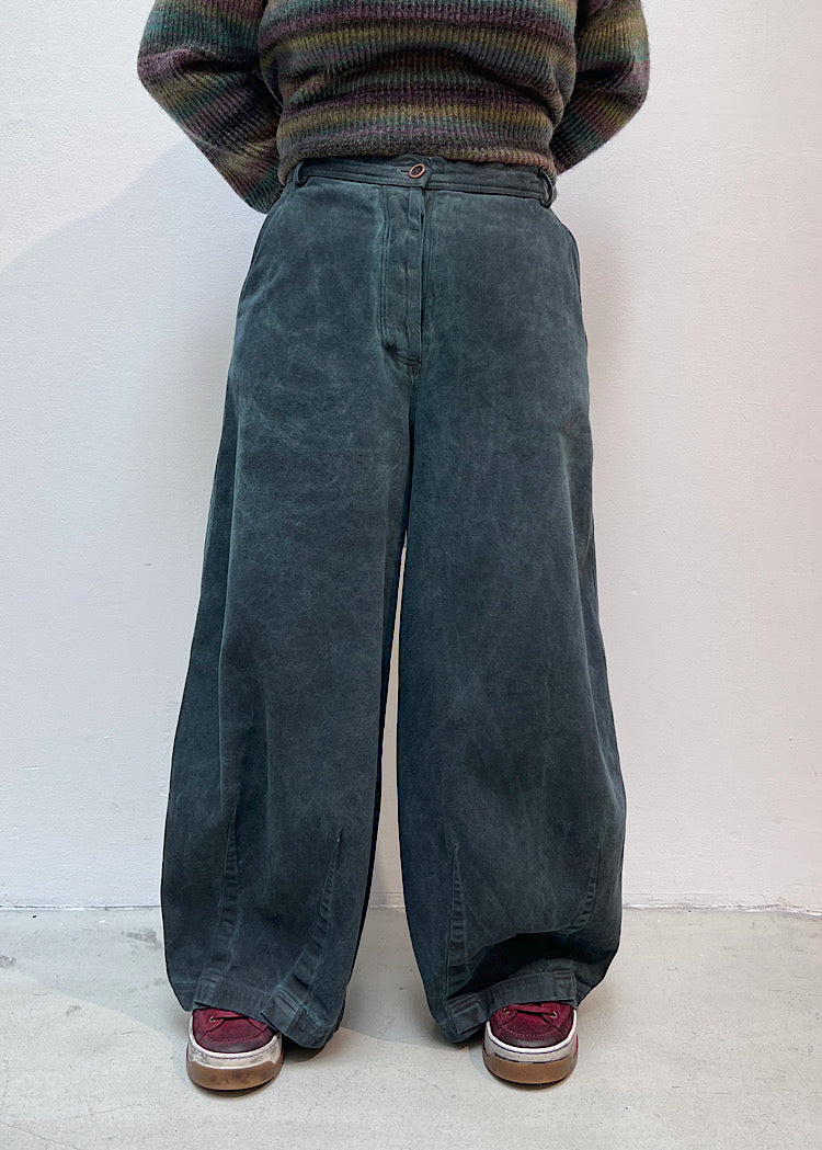 GARMENT-DYED DENIM WIDE LEG TROUSER *LAVA CLOUD* (Shown in PARK CLOUD)