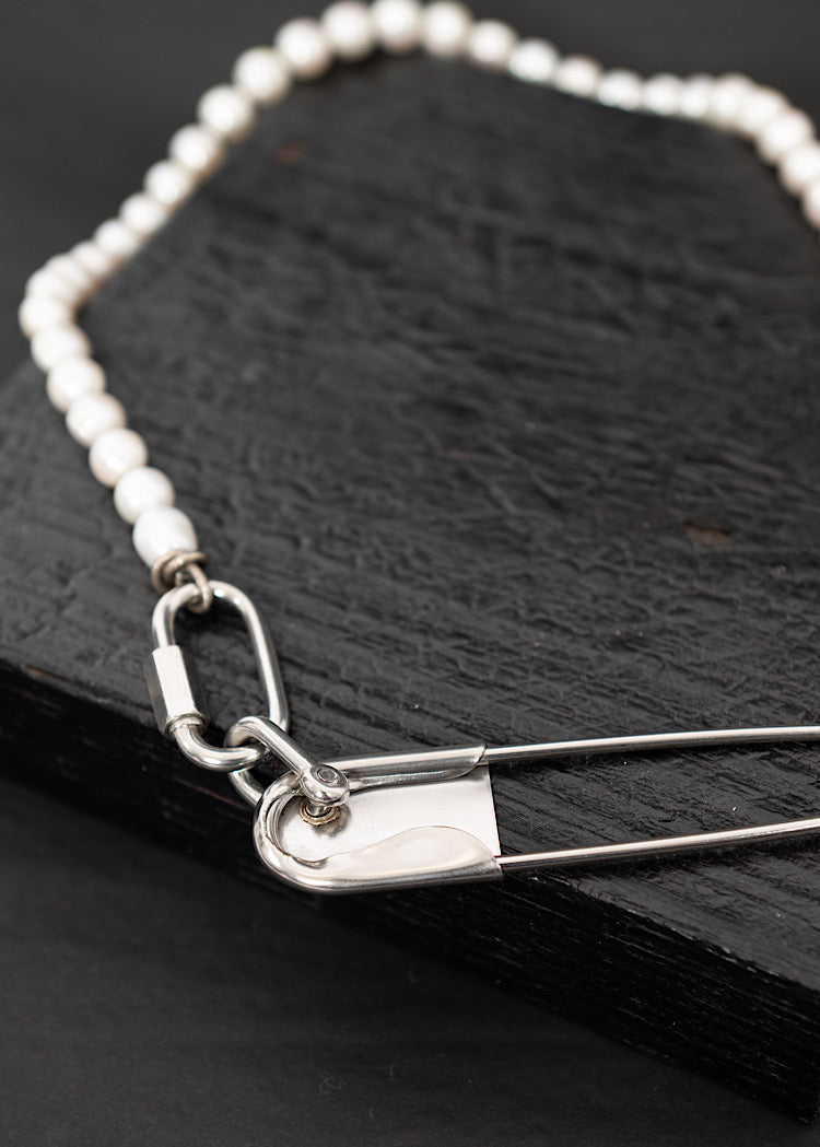 MYA LAMBRECHT NECKLACE