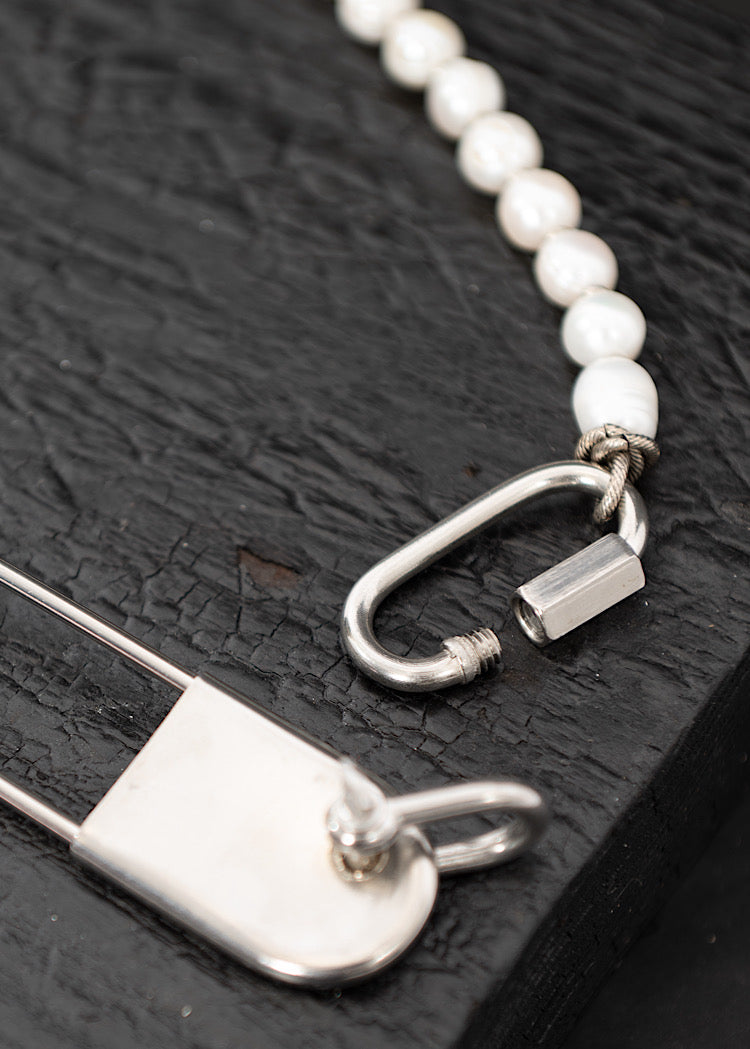 MYA LAMBRECHT NECKLACE