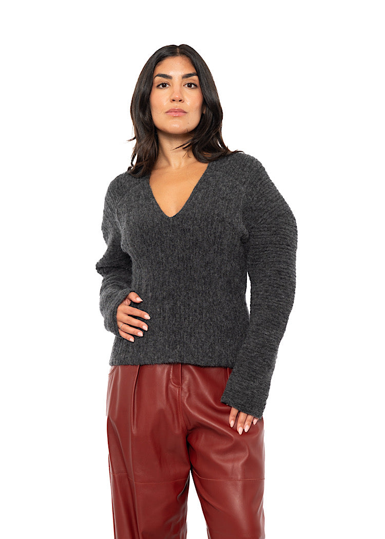 SCULPTURAL ALPACA WOOL BLEND PULLOVER