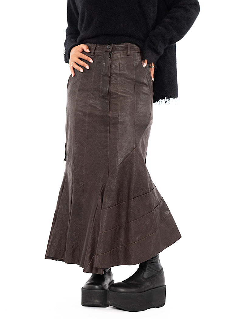 ASYMMETRIC FLARED LEATHER SKIRT