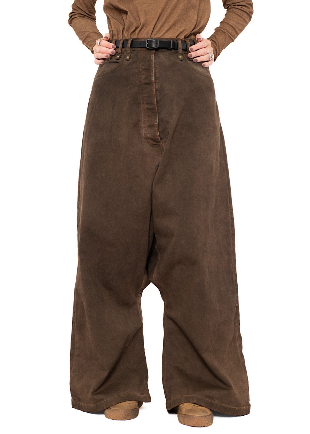 GARMENT-DYED OVERSIZED DENIM TROUSER