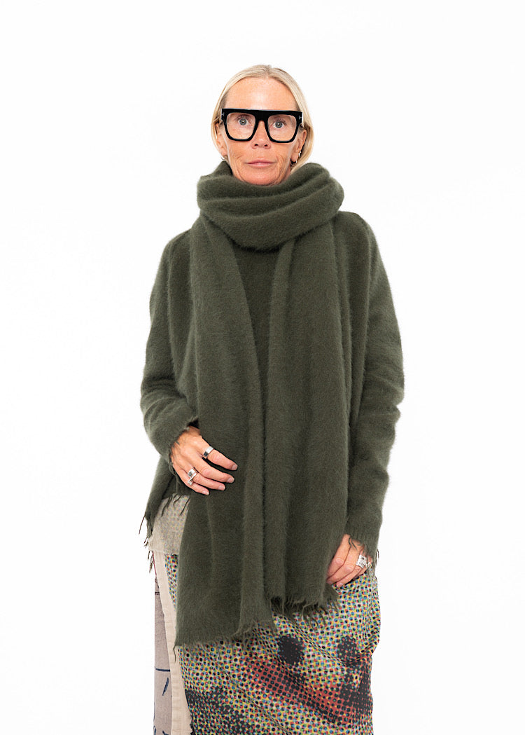 RUNDHOLZ DIP 1/3 SHARER KNITTED SCARF