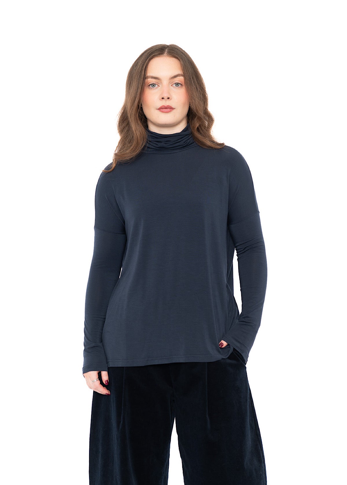 RELAXED STRETCH-FIT SUZANNE T-SHIRT