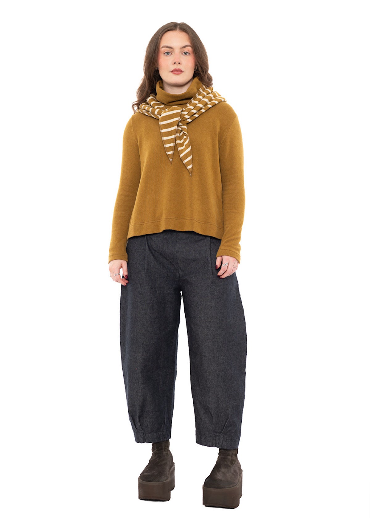 WIDE-STRIPE TRIANGLE TIPPY NECKERCHIEF