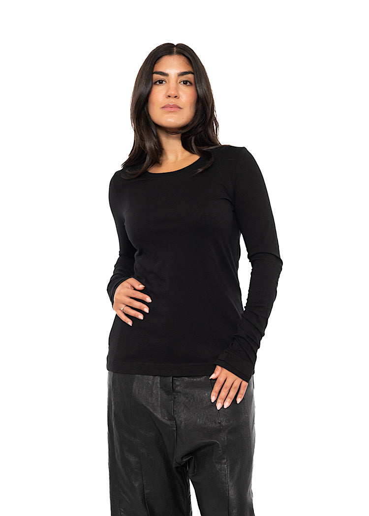 LONG SLEEVE ESSENTIAL T-SHIRT