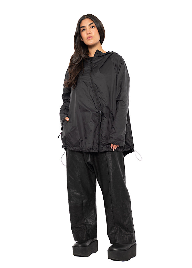 TECHNICAL RAIN JACKET