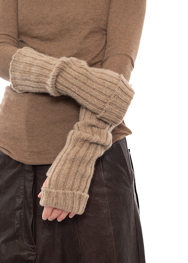 FINGERLESS CUFF