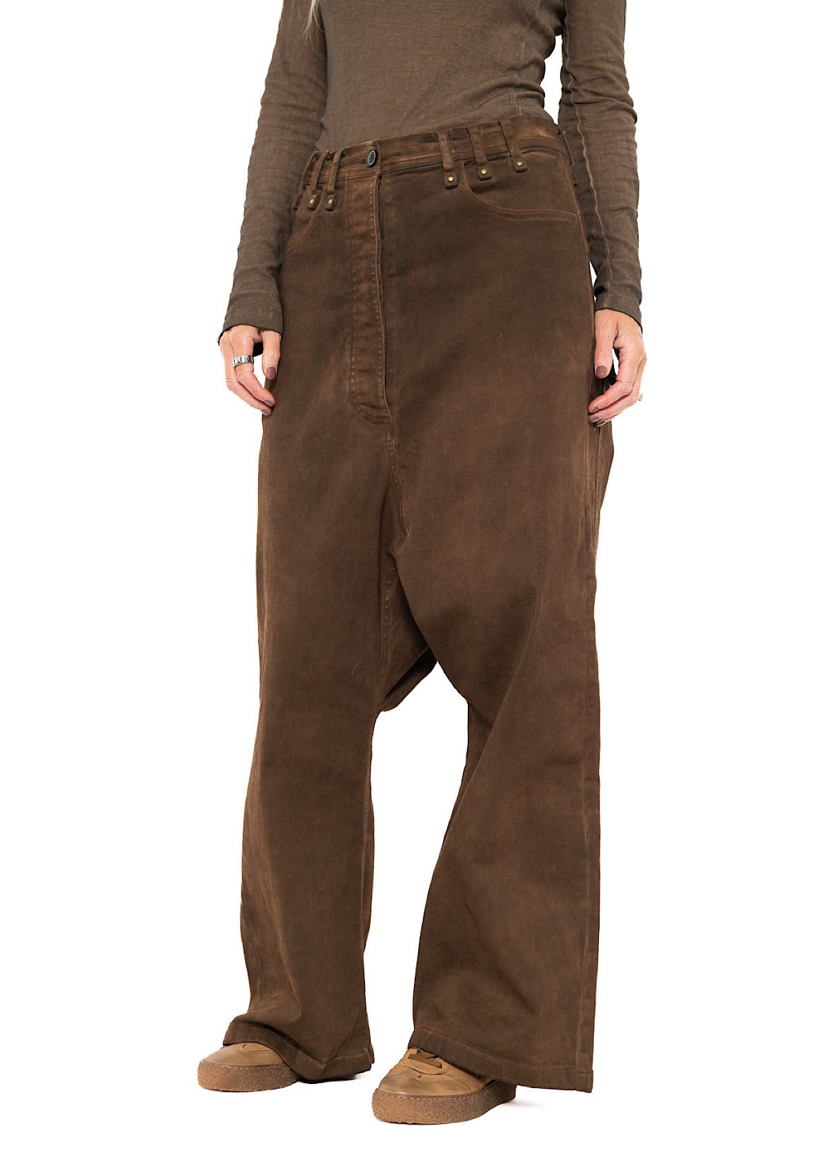 GARMENT-DYED WIDE-LEG DENIM TROUSER