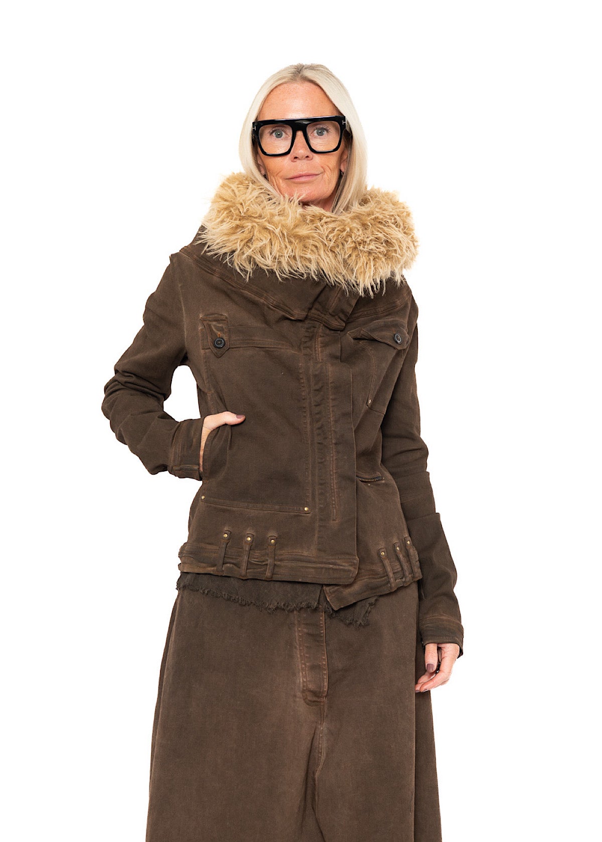 FITTED FAUX FUR-TRIM DENIM JACKET