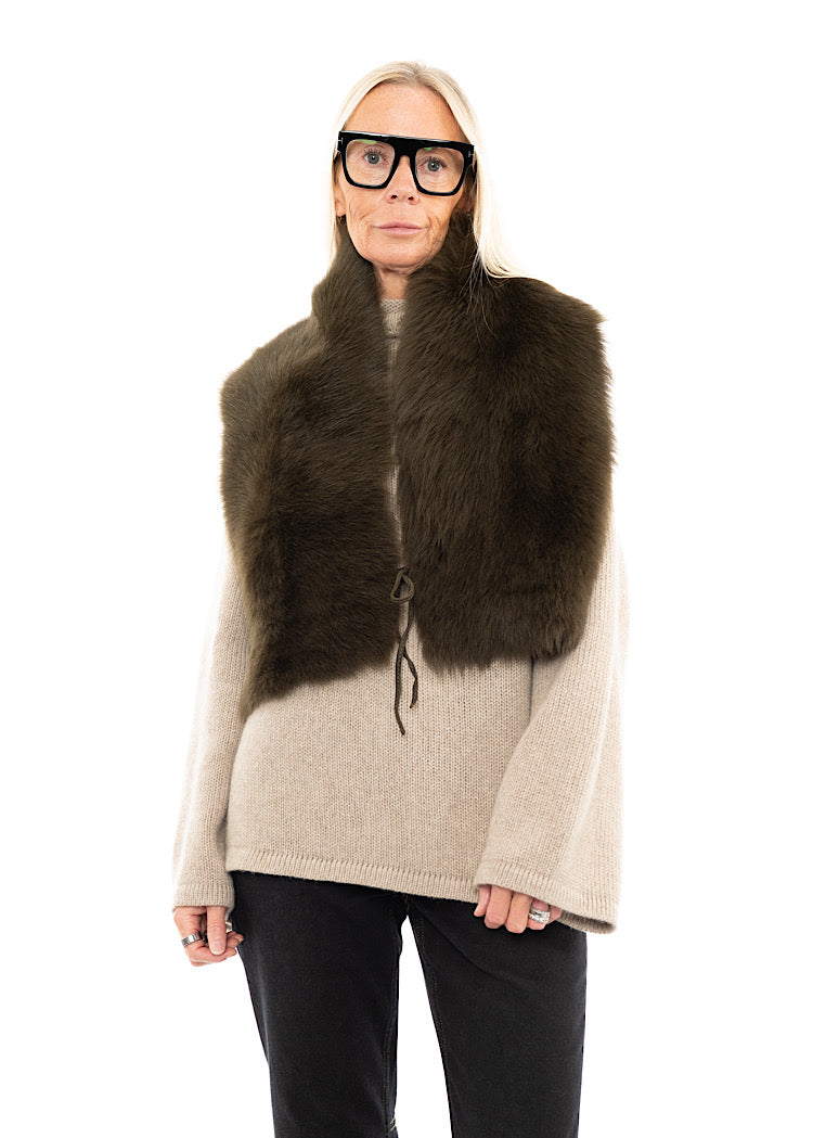 DOM GOOR FUR SCARF