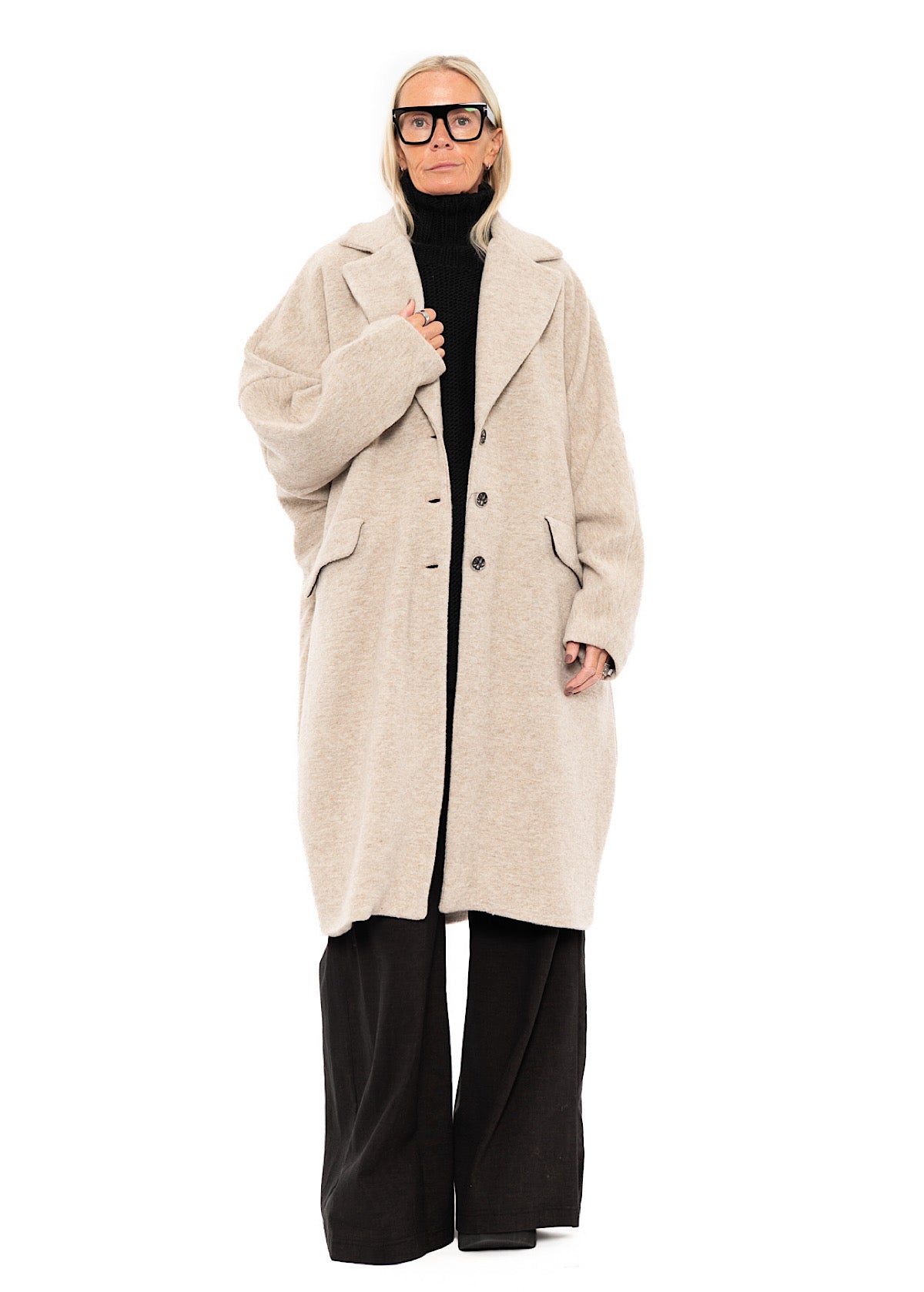 OVERSIZED WOOL-BLEND COAT