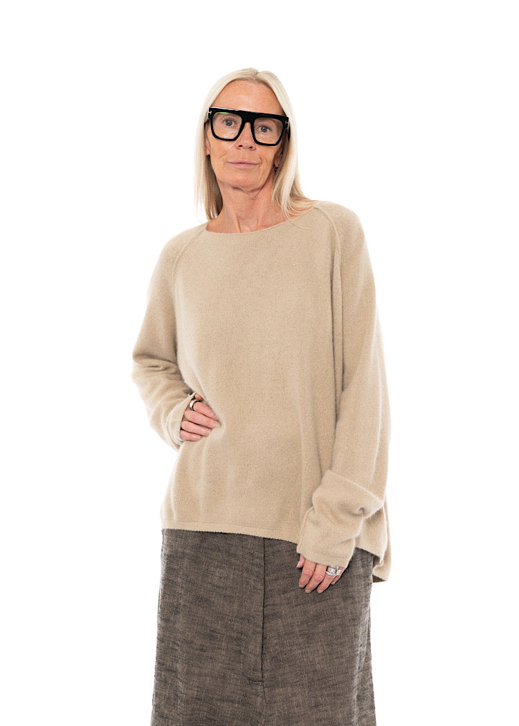 SIGNATURE RACCOON HAIR KNIT