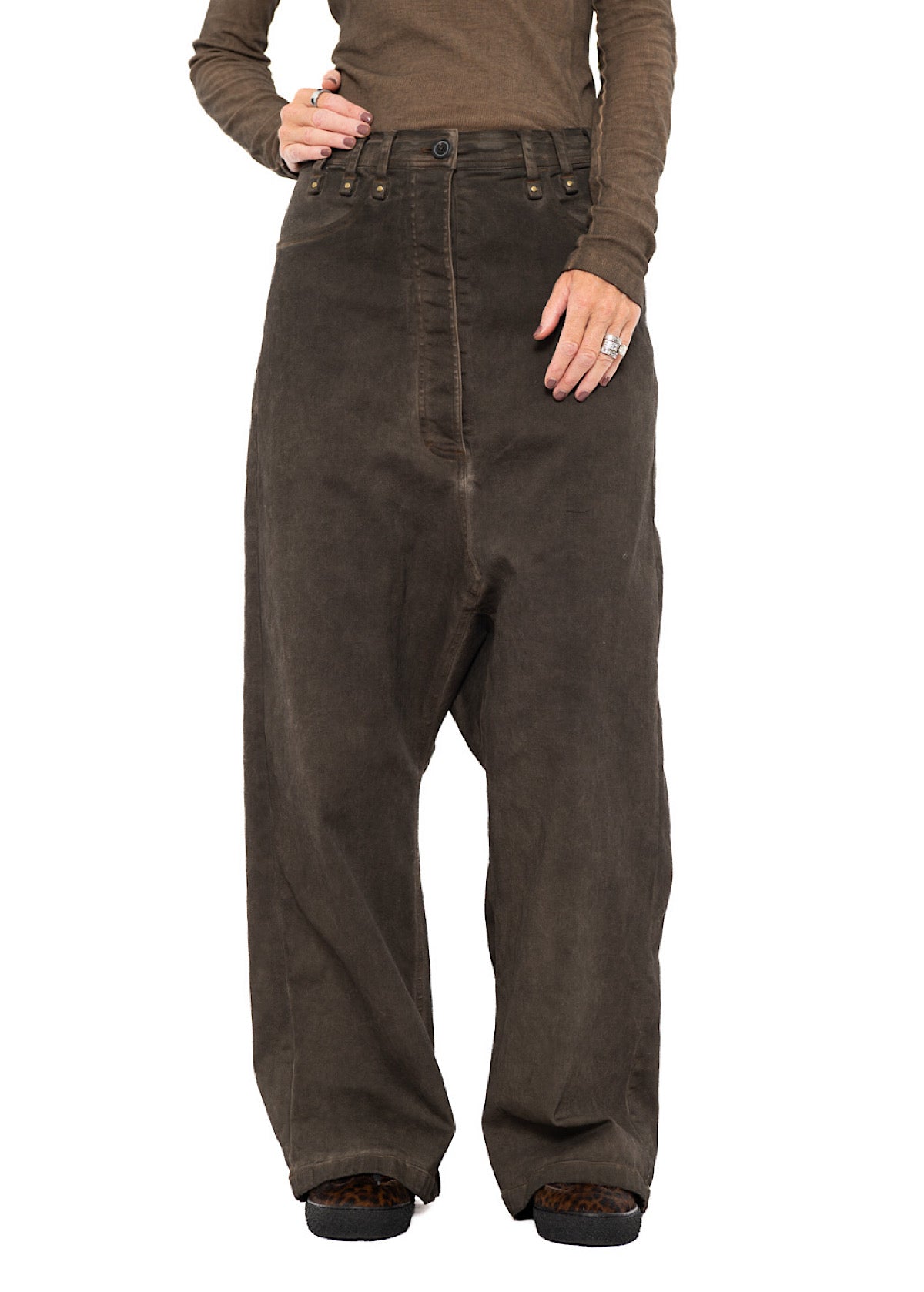 GARMENT-DYED WIDE-LEG DENIM TROUSER