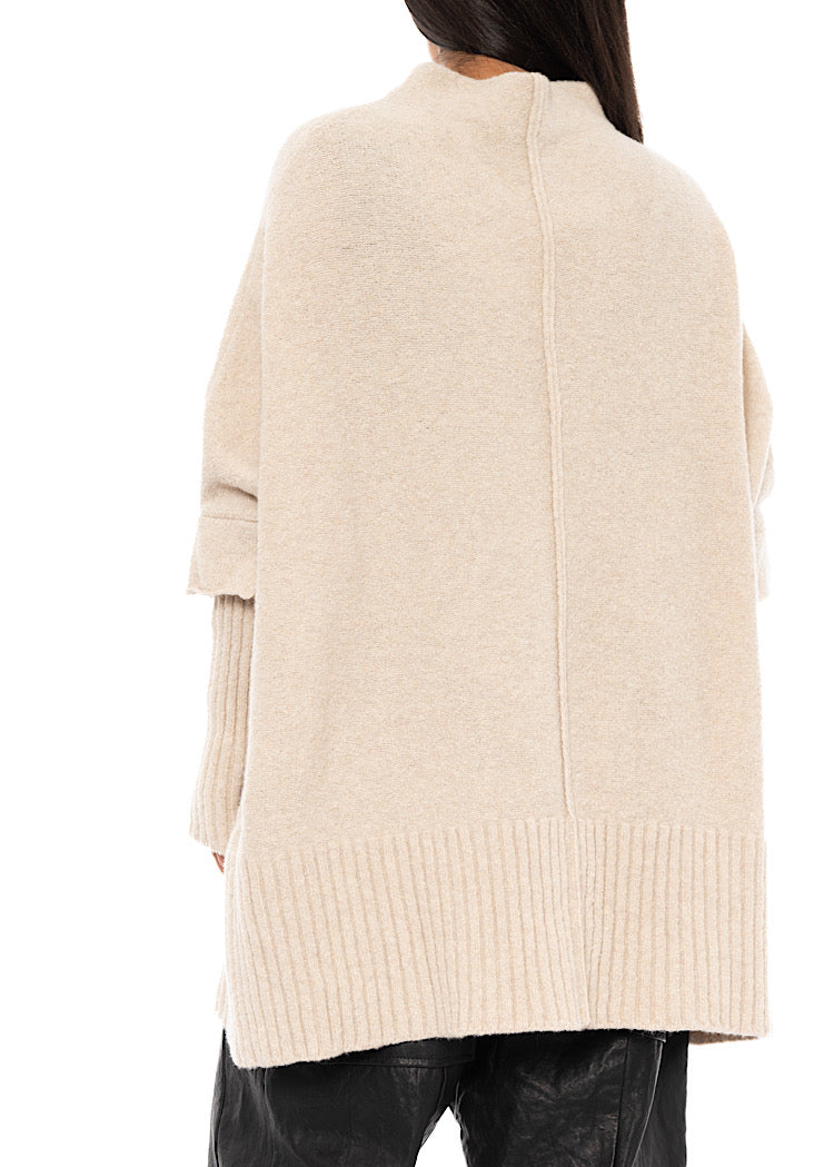 OVERSIZED KNITTED TUNIC