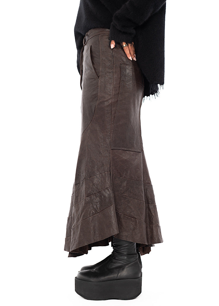 ASYMMETRIC FLARED LEATHER SKIRT