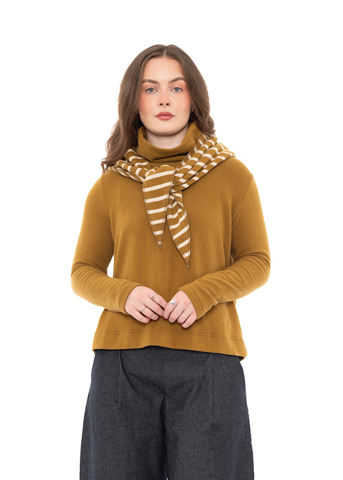 WIDE-STRIPE TRIANGLE TIPPY NECKERCHIEF