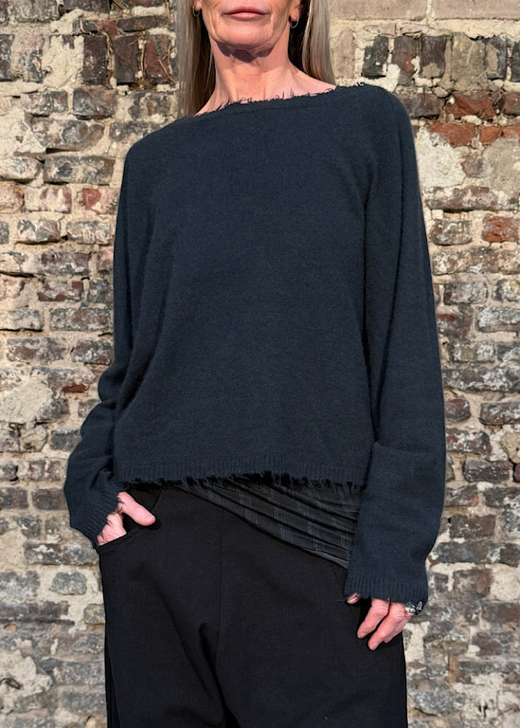 DISTRESSED MERINO RACCOON PULLOVER *GINGER* (SHOWN IN PETROL)