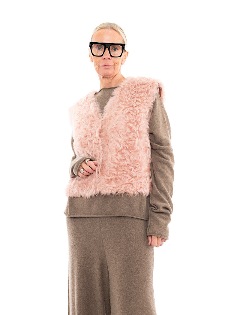 DOM GOOR CURLY SHORT GILET