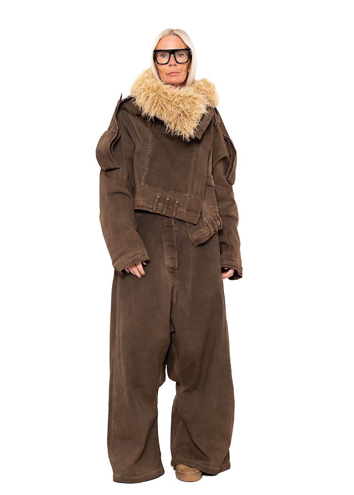 GARMENT-DYED OVERSIZED DENIM TROUSER