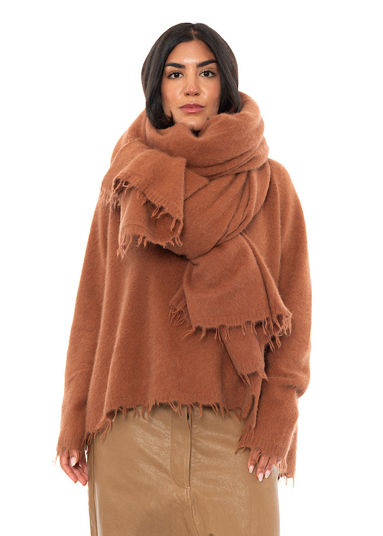 OVERSIZED FRAYED KNIT SCARF