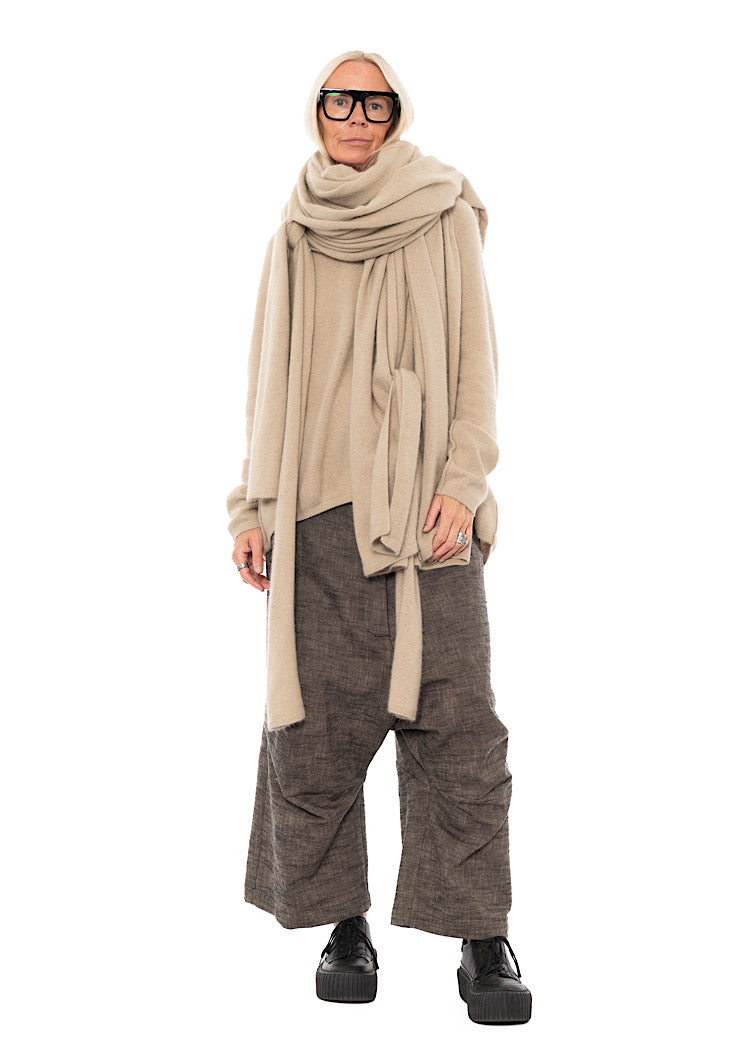 SIGNATURE OVERSIZED RACOON SCARF