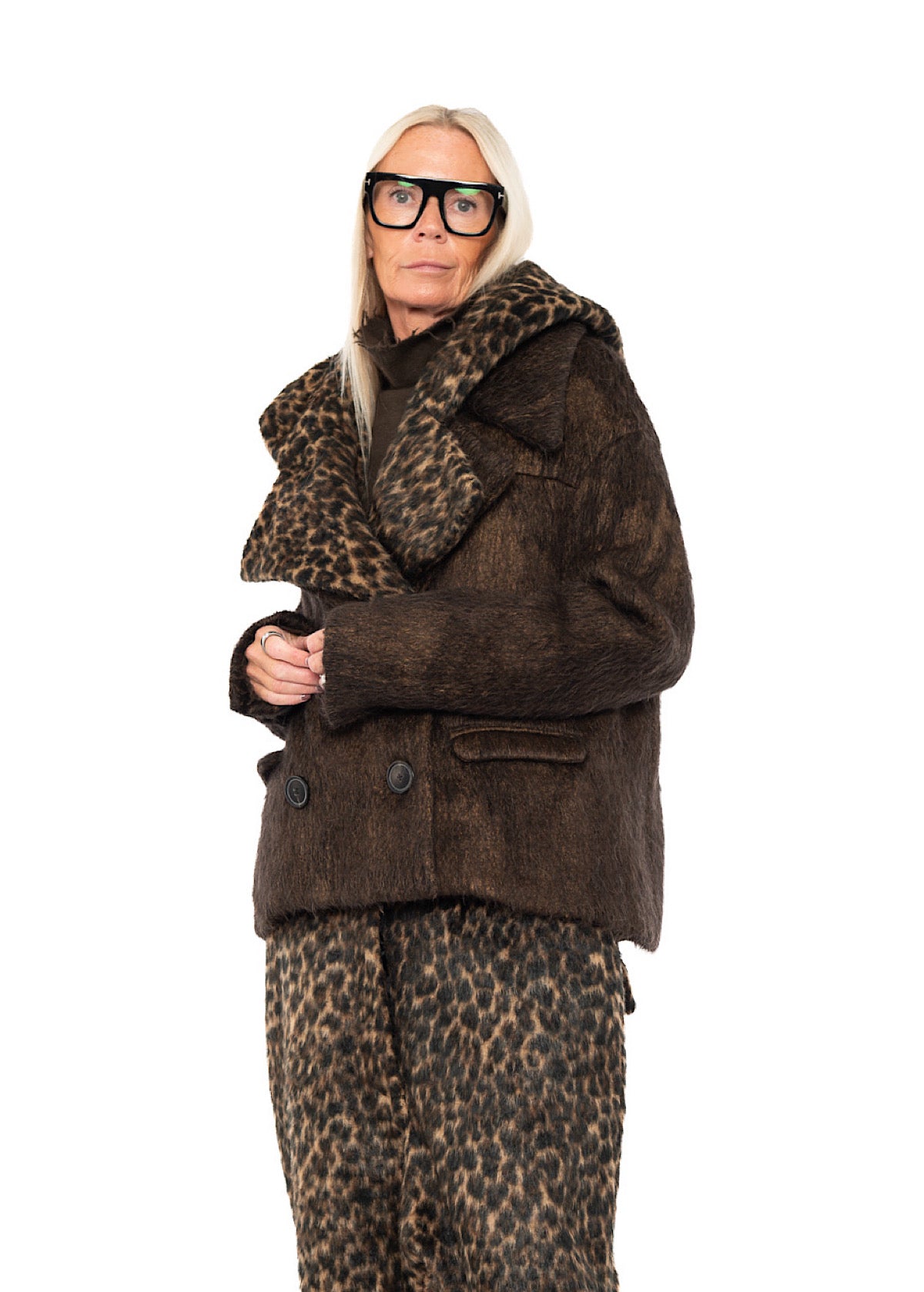 OVERSIZED LONG-HAIR WOOL JACKET WITH DETACHABLE LEOPARD COLLAR