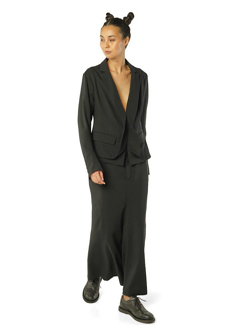 TAILORED WOOL BLAZER