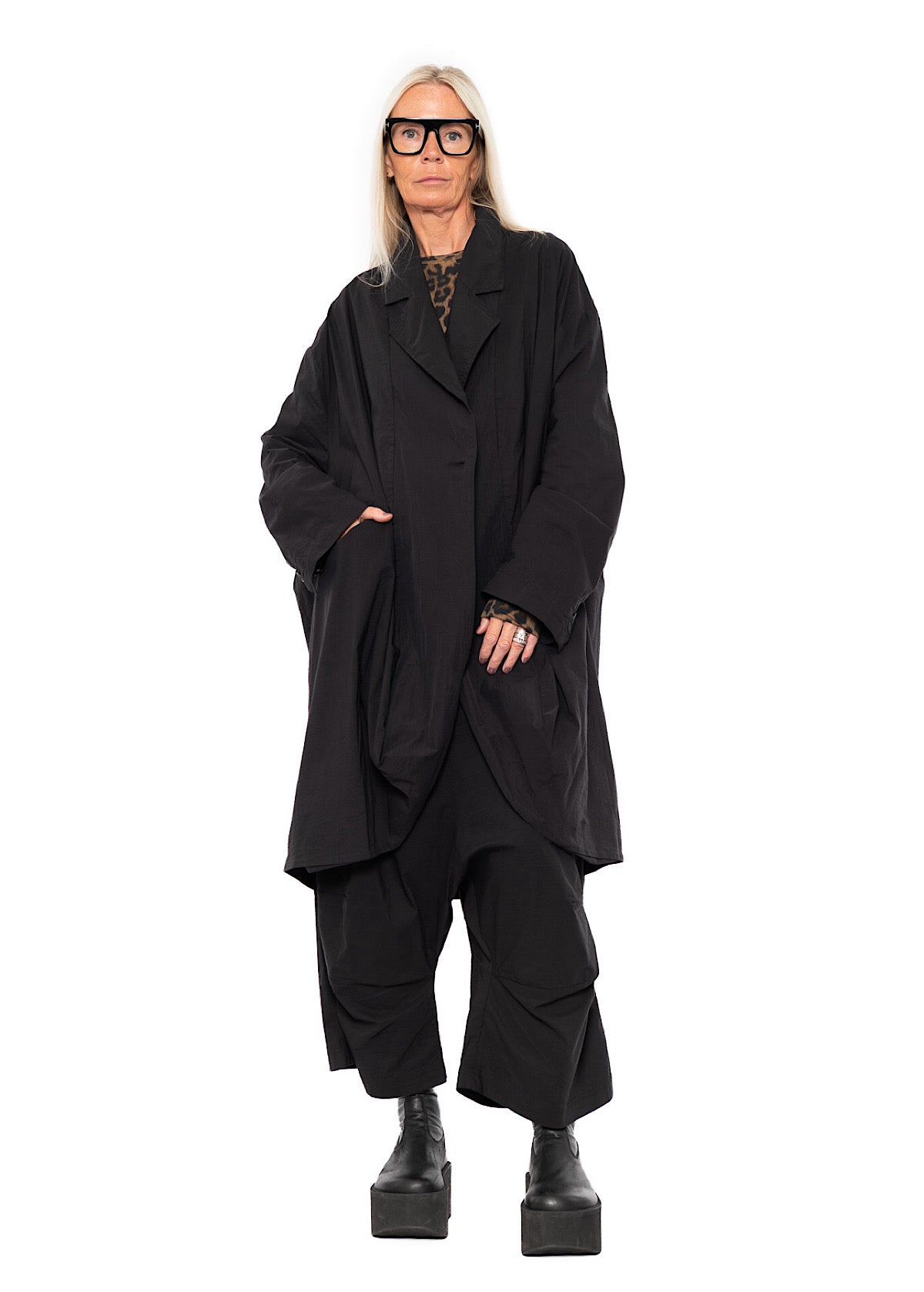 SIGNATURE OVERSIZED COAT