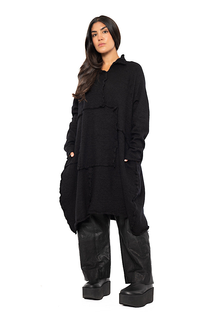 OVERSIZED WOOL KNITTED DRESS