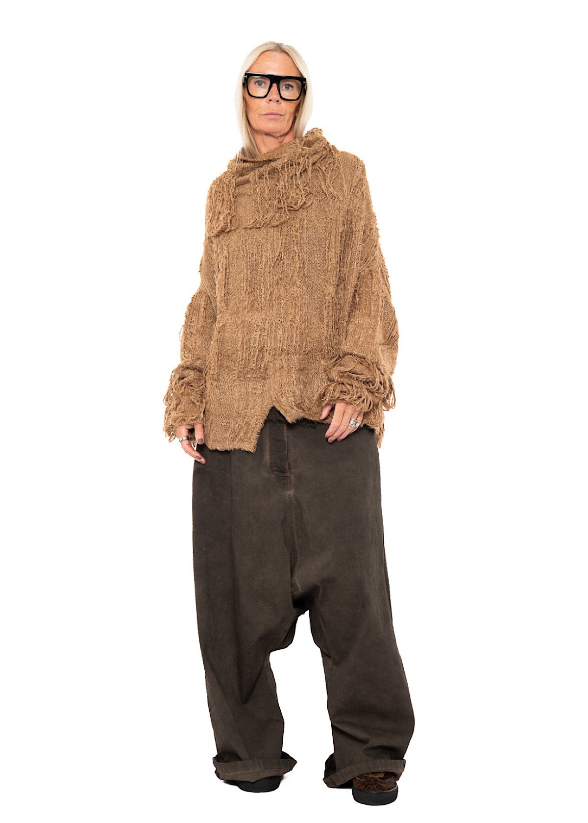 GARMENT-DYED OVERSIZED DENIM TROUSER