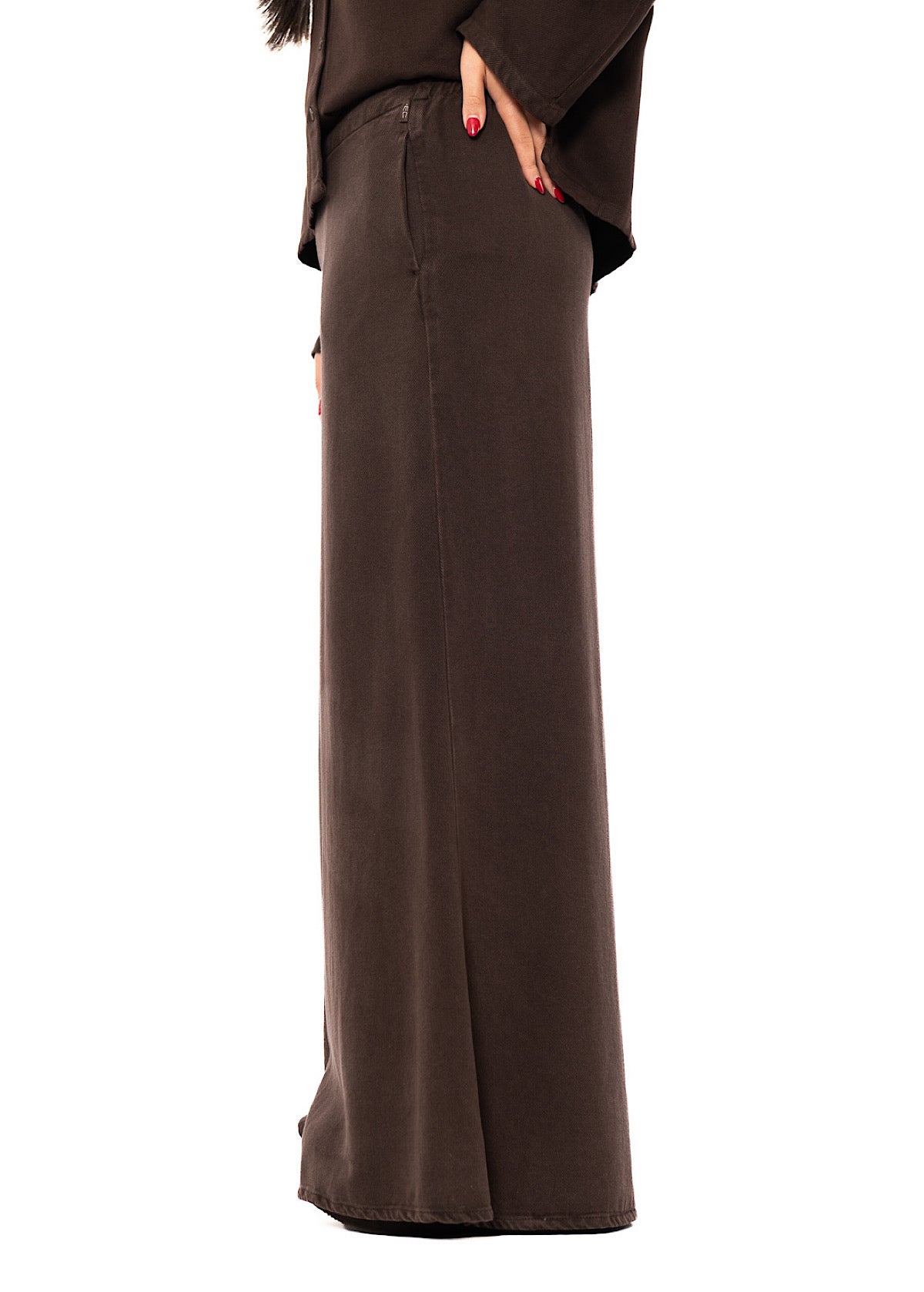 HIGH-WAISTED WIDE LEG TROUSER