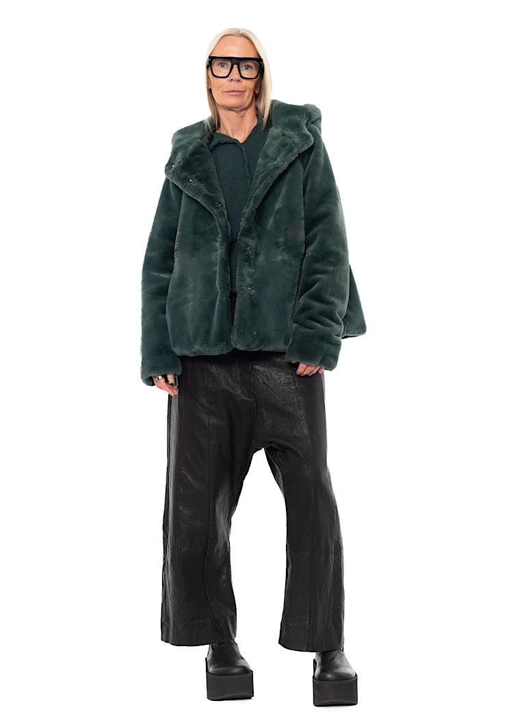 CROPPED HOODED FAUX FUR JACKET
