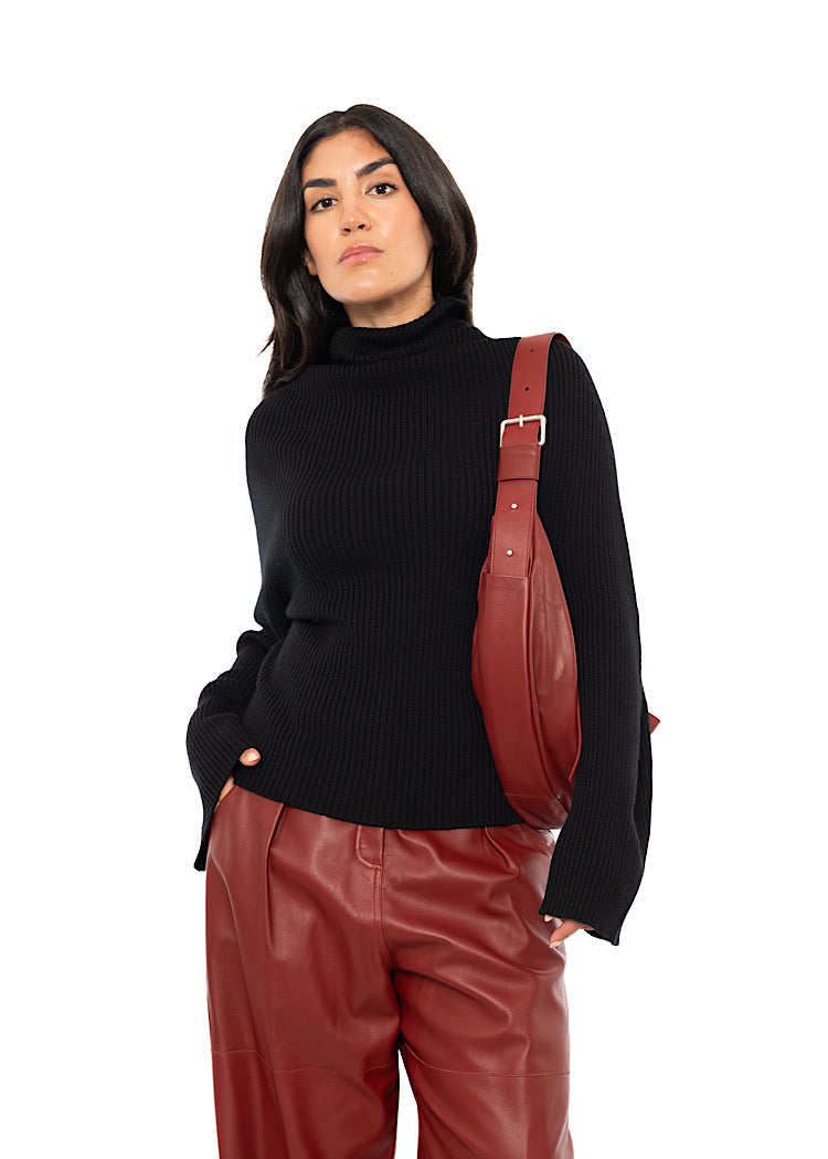 CROSSBODY LEATHER BAG