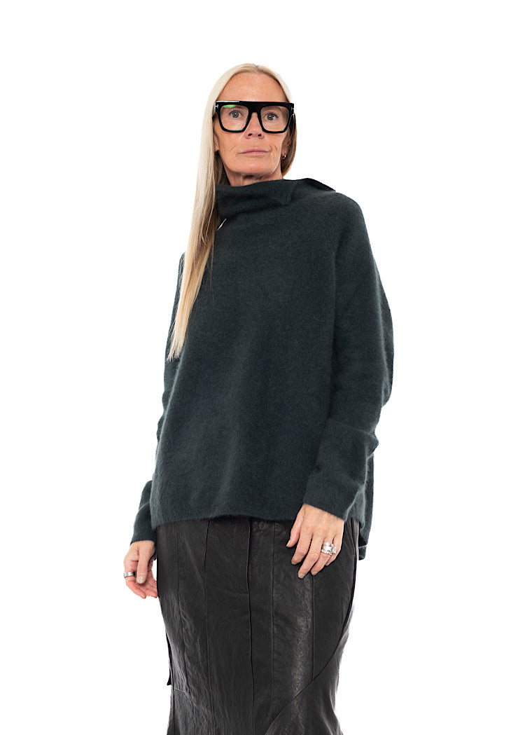 SIGNATURE RACCOON FUNNEL NECK KNIT